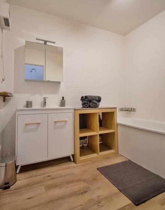 Joli T2 Lumineux Avec Balcon Et Wifi - Proche Cv Aix-en-Provence Exterior foto